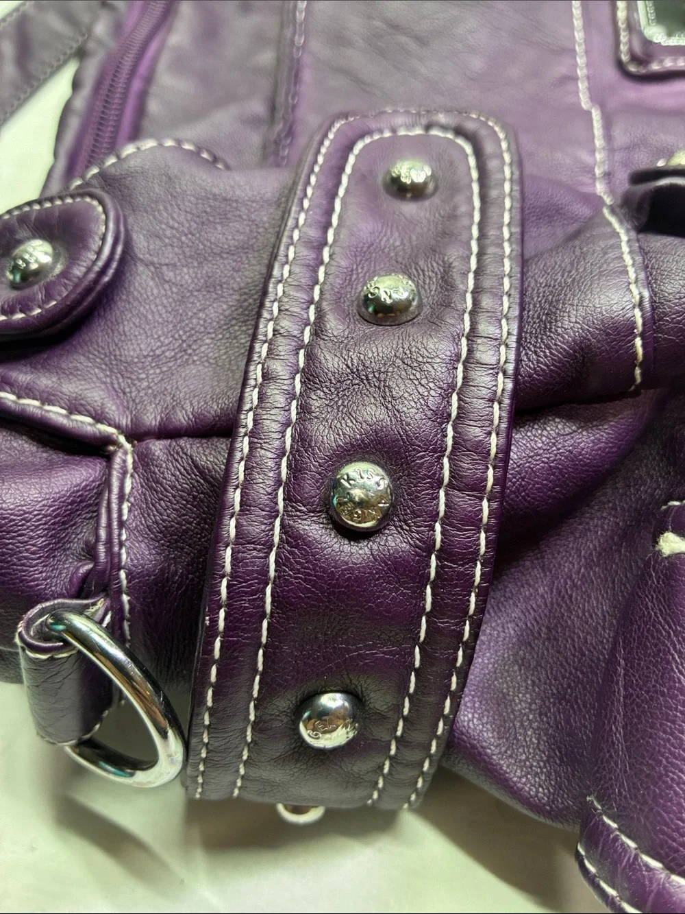 Angel Kiss 2 Top Zipper, Multi pocket Handbag Purse, Adjustable Straps - Picture 13 of 14